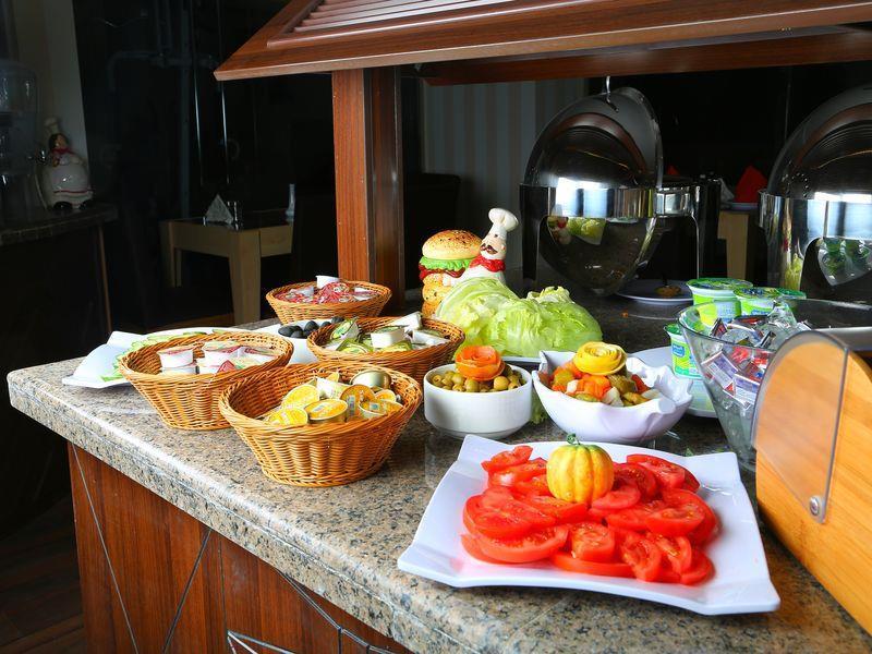 Land Beach Al Aqiq Riadh Exterior foto